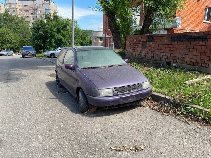 Белгородцев попросили убрать брошенные авто с улиц3