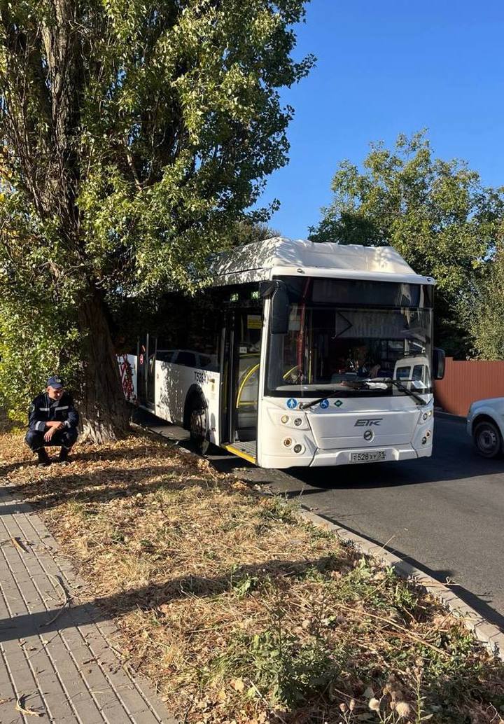 Гладков поручил провести капремонт пострадавшего при пожаре МКД в Белгороде4