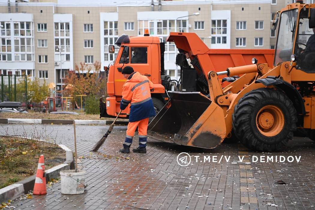 Горожанам показали, как устраняют последствия атаки БПЛА на спальный микрорайон Белгорода