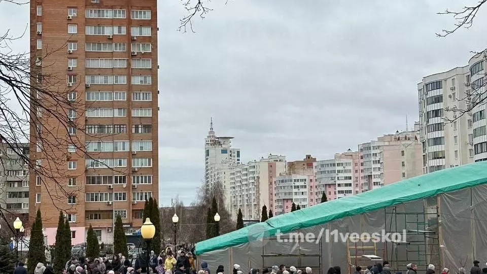 Очередь за водой в Старом Осколе