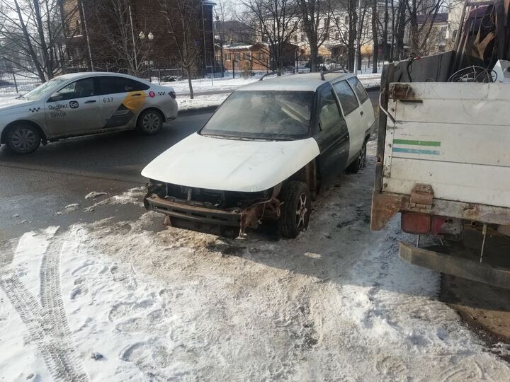 Белгородцам дали пять дней на уборку брошенных авто с улиц3