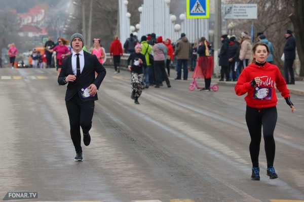 В Белгороде провели необычный забег «Беги, дорогая, беги»